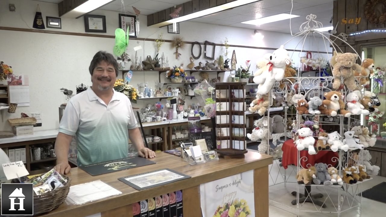 Business Spotlight: Akiko’s Floral Arts Business Spotlight: Akiko’s Floral Arts